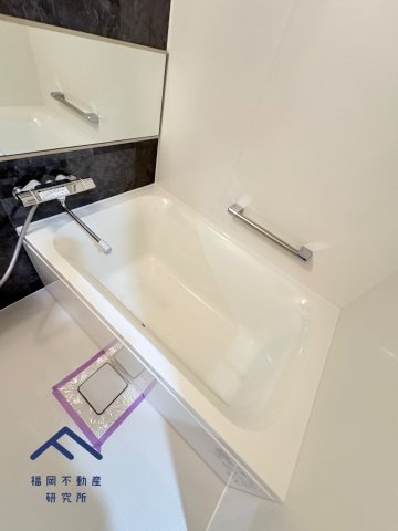 ロワールマンション西公園東の浴室