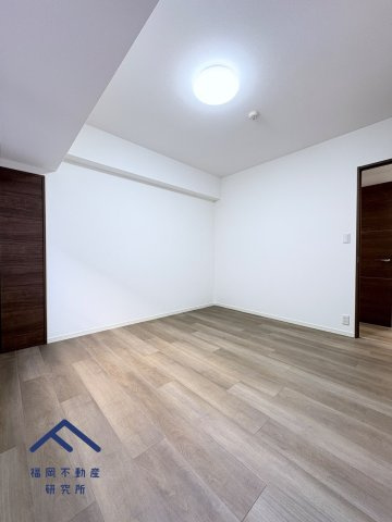 ロワールマンション西公園東の洋室