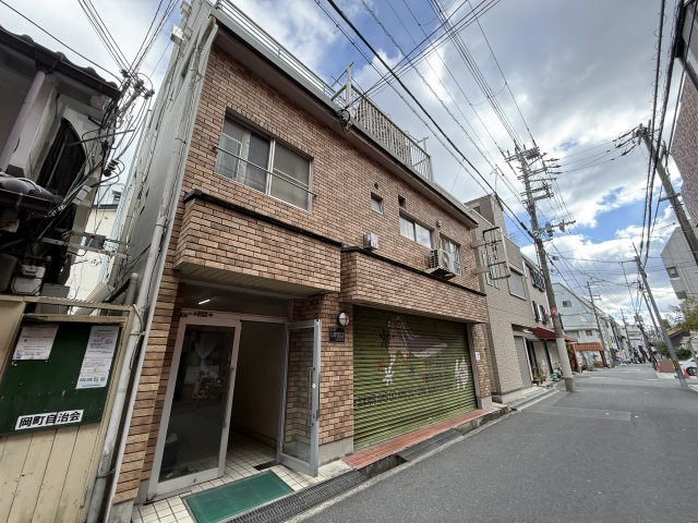 岡町リバクロスレジデンスの外観