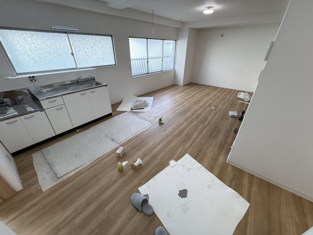 岡町リバクロスレジデンスの居間・リビング