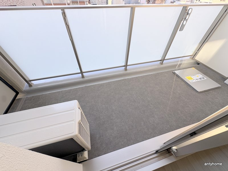 アーバネックス東梅田　仲介手数料無料のバルコニー