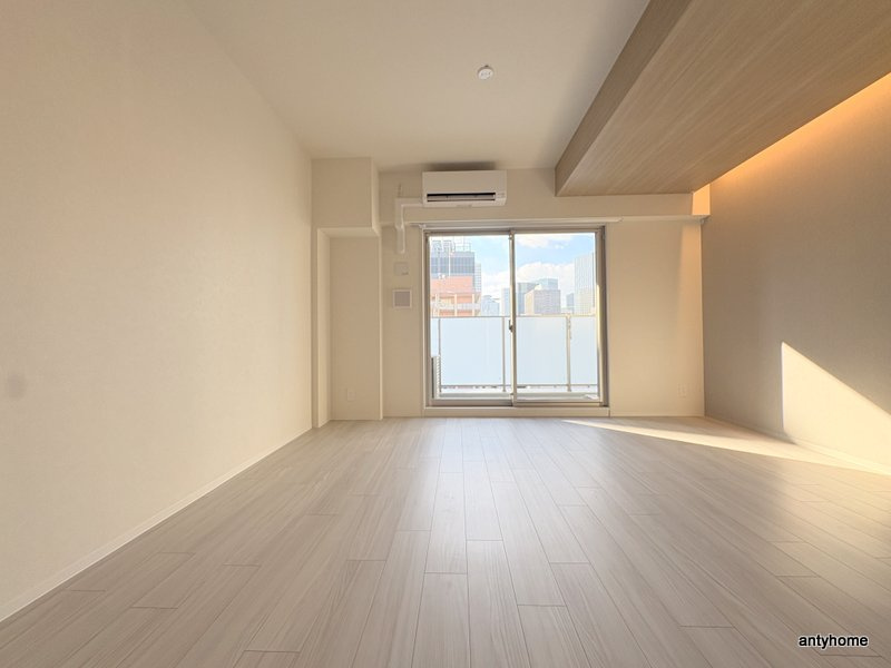 アーバネックス東梅田　仲介手数料無料の居間・リビング