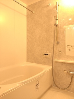 【浴室】 | コスモ西宮山手 | ゆったり過ごせるお風呂です