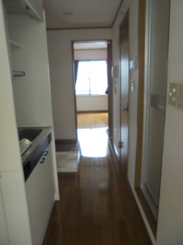 府中市朝日町１丁目のアパートのキッチン