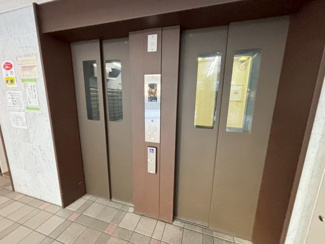 【その他共用部分】 | 南港ポートタウンうしお25号棟 | エレベーター２基あるので、忙しい時間帯も安心ですね！！