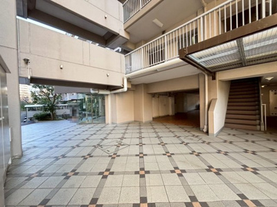  | 南港ポートタウンうしお25号棟 | 南東・北東・北西向きの三方部屋！日当り・通風良好♪たっぷりの陽光に包まれる明るい住まいに気持ちも明るくなりますね！