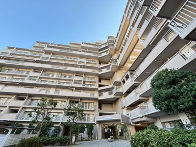 【外観】 | 南港ポートタウンうしお25号棟 | ＬＤＫ約13.1坪！２面採光の明るいリビングに家族の笑顔も増えますね！