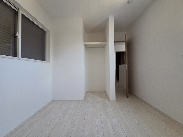 小牧市中央３丁目　新築戸建　４号棟の洋室|広々とした洋室です