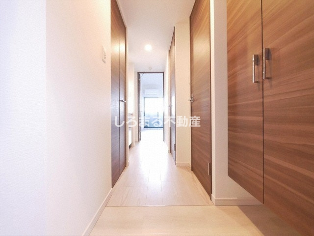 S-RESIDENCE天満Gracisの玄関