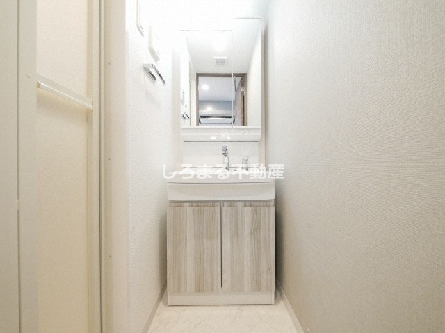 S-RESIDENCE天満Gracisの独立洗面台