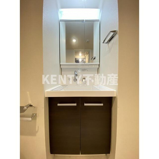 【洗面所】 | グローリオシェルト馬込 | 使いやすい洗面所です