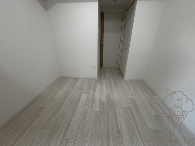 セレニテ東梅田アリエの居間・リビング