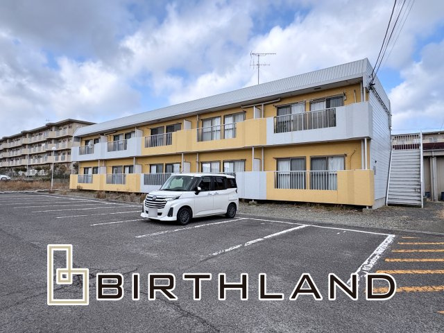 想定年間賃料837.6万　想定利回り9.85％　軽量鉄骨造アパート