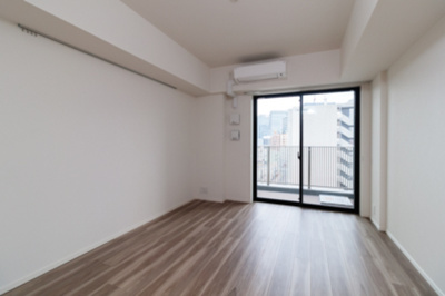 【居間・リビング】 | パークアクシス横濱高島町 | ※写真は同タイプ住戸です。