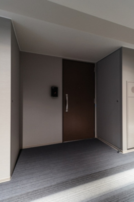 【玄関】 | パークアクシス横濱高島町 | ※写真は同タイプ住戸です。