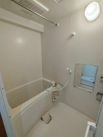 ノーブル九品寺の浴室