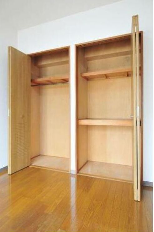 パルテールＩＷＡＳＡＫＩ(パルテールイワサキ)の収納|クローゼット(同一仕様写真)