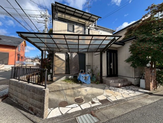 池田下町　中古戸建の駐車場|トライアルまで約790ｍ！毎日のお買い物に便利ですね！