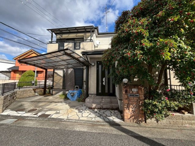 【前面道路含む現地写真】 | 池田下町　中古戸建 | 北池田保育園まで約1018ｍ！小さなお子様のいるご家庭も安心ですね！