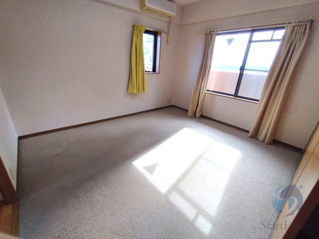 【寝室】の画像