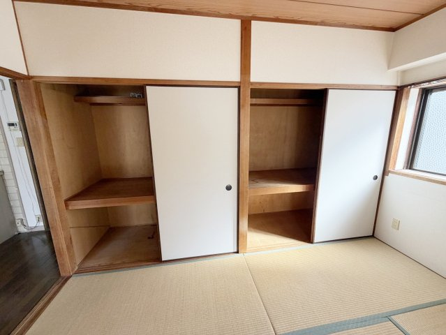 アルファビルの収納