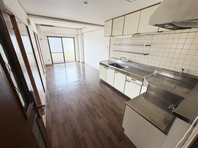 アルファビルの居間・リビング