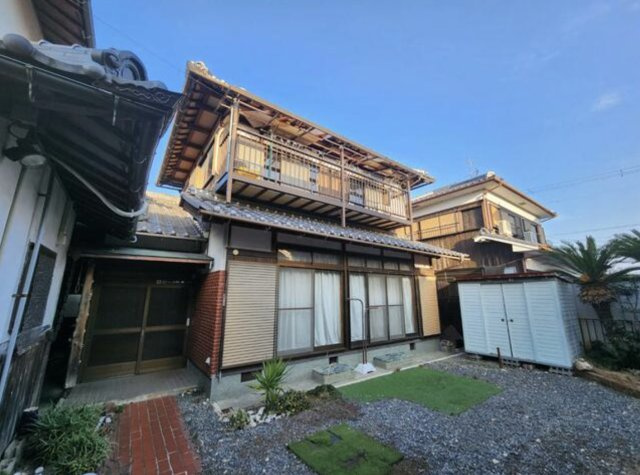湖南市中央１丁目の店舗事務所の外観