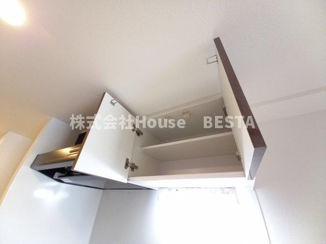 エステムコート神戸湊町のキッチン