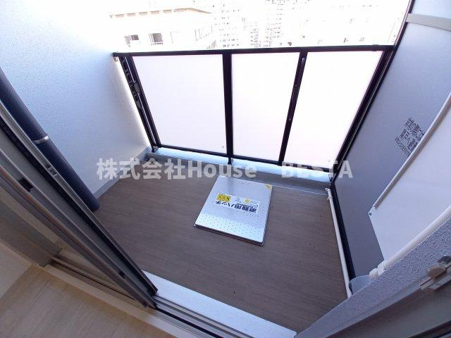 エステムコート神戸湊町のバルコニー