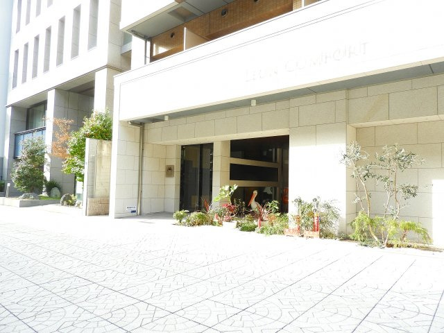 レオンコンフォート本町東Ⅲのエントランス
