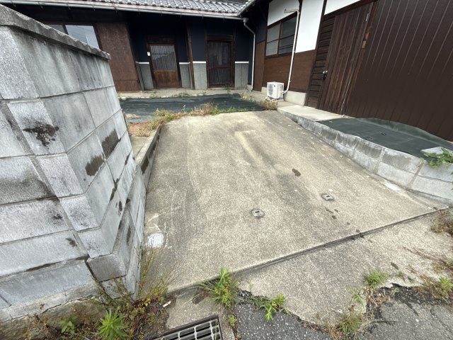 コウマスター姫路古民家の駐車場