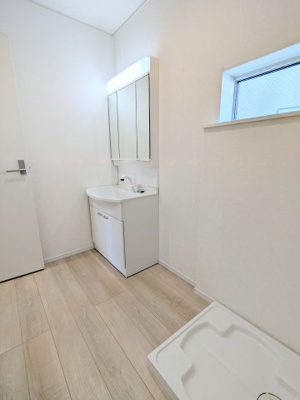 【独立洗面台】 | 葛飾区東堀切２丁目の新築戸建 | ～洗面化粧室写真～