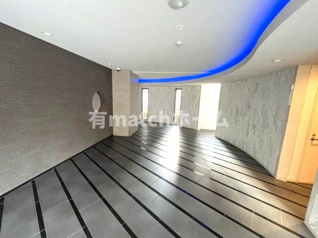 セレニテ京橋クレアのロビー