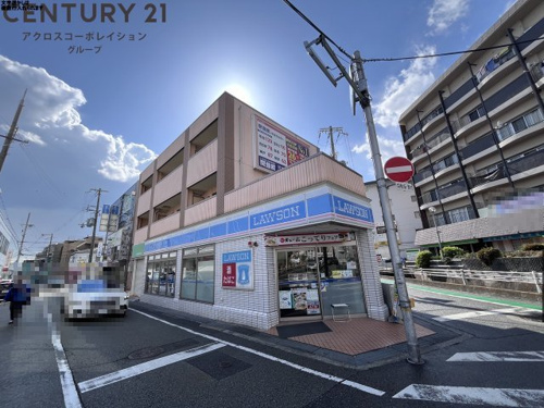 オートロックで外部の人間が簡単に出入りできないため安心です！