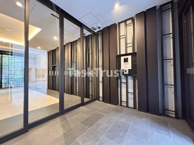 【エントランス】 | La Douceur梅田East