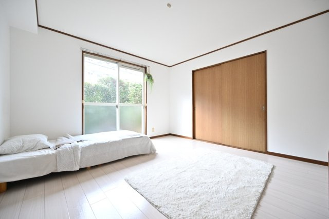【洋室】 | ルミナス東浦和 | ※家具・小物はイメージです