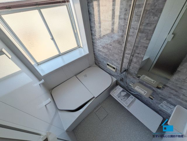 水前寺公園貸家の浴室