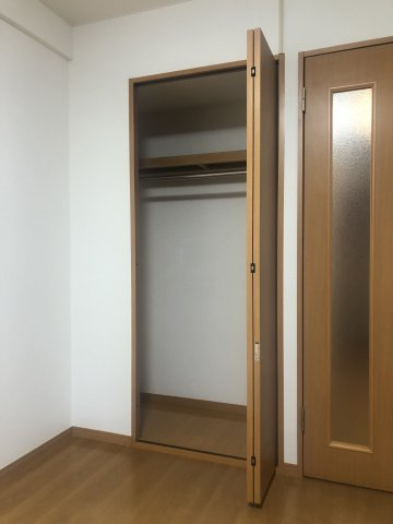 調布市多摩川３丁目の賃貸マンションの収納