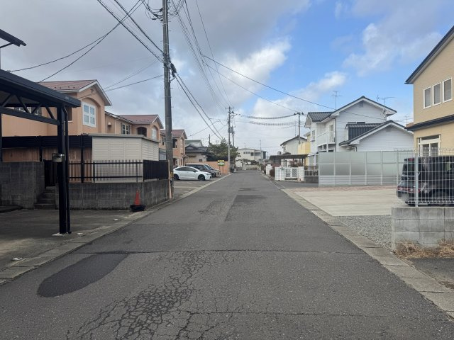 想定年間賃料468万　想定利回り12.31％　木造アパートの周辺