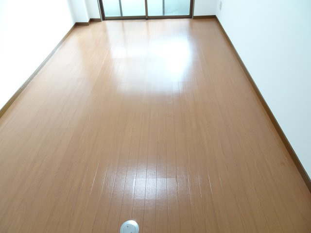 第2コーエービルの洋室