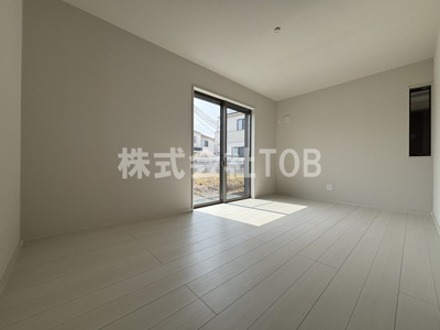 【居間・リビング】 | 緑ケ丘2丁目戸建－普通借家2年-