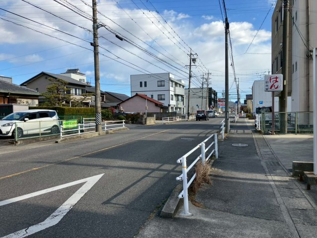 コクドビルの周辺