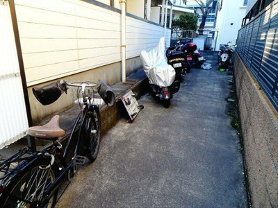 【エントランス】 | コーポ・パインウッド