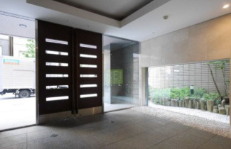 レジディア神田岩本町のロビー