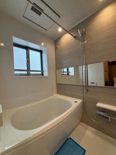 レジディア神田岩本町の浴室
