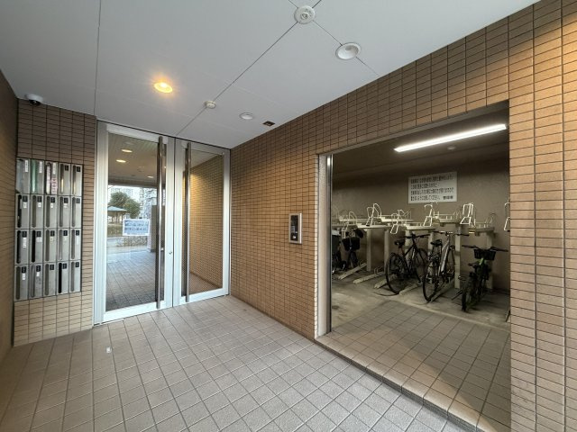 スプリング南住吉のエントランス