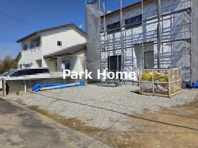 香南市野市西野-西棟-新築戸建ての駐車場|2026.3月：建築中