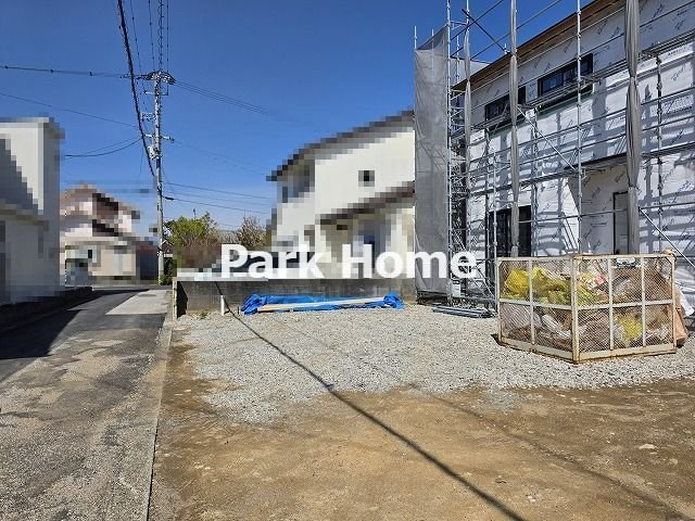 香南市野市西野-西棟-新築戸建ての前面道路含む現地写真