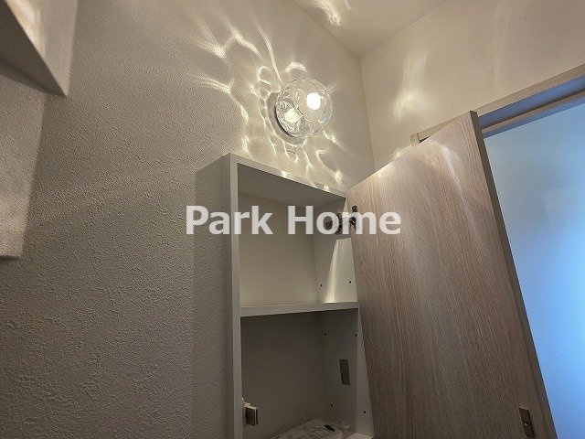香南市野市西野-西棟-新築戸建てのトイレ|1F:トイレ収納