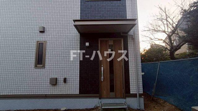 ヒルサイド　Ｂ棟の玄関